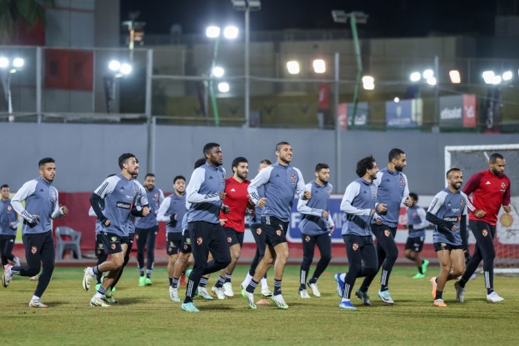 الأهلي يختتم تدريباته استعدادا لمواجهة البنك في الدوري