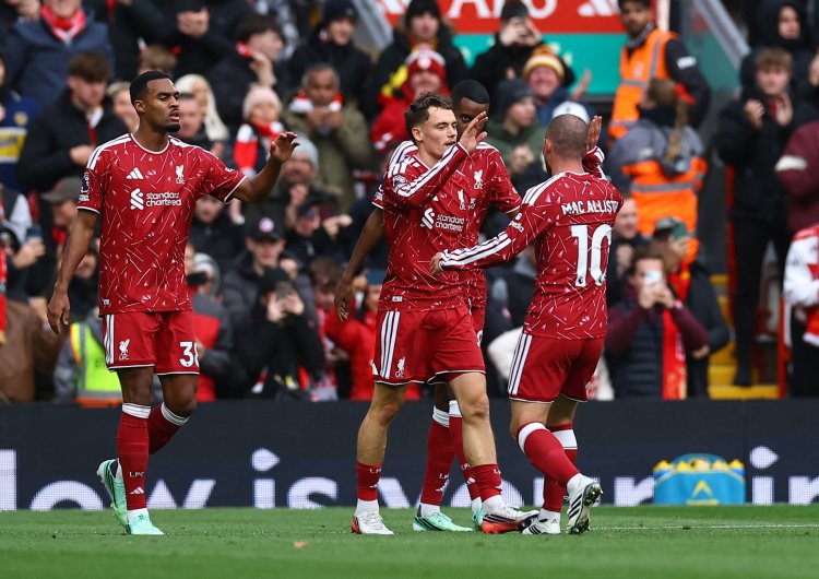ليفربول يفوز على برايتون بثنائية في الدوري الإنجليزي