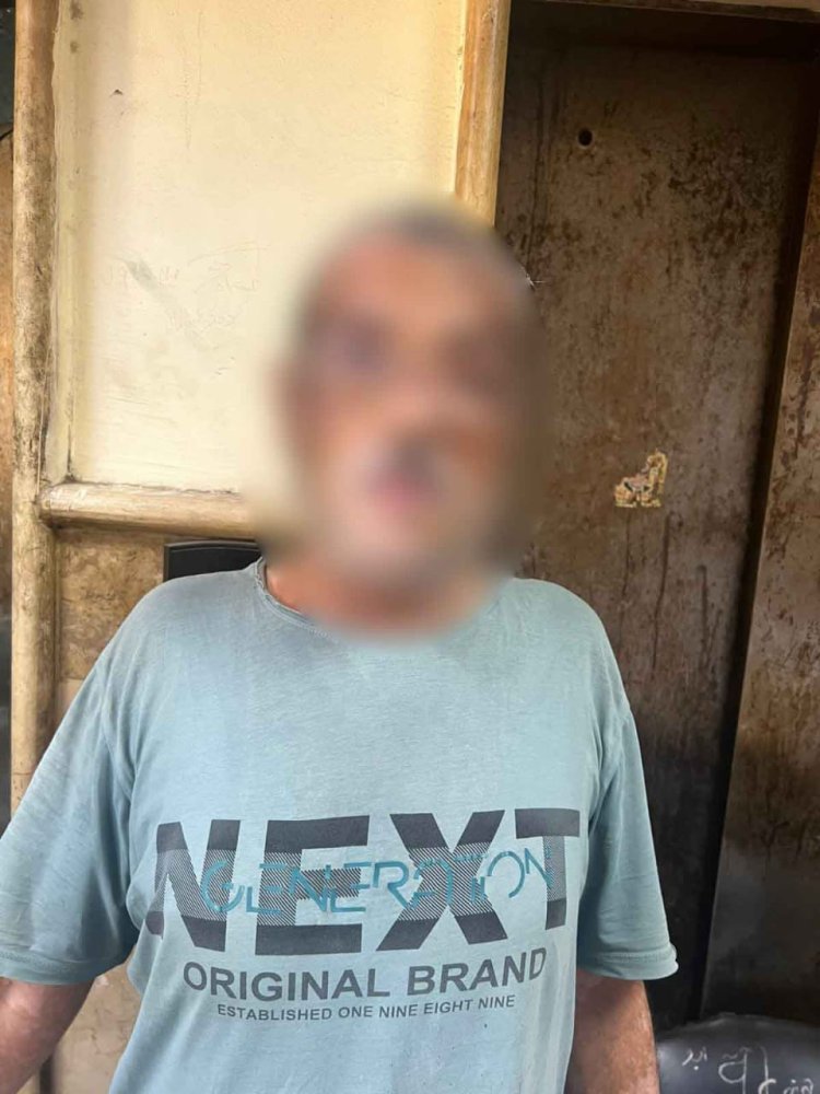 إصابة 6 أشخاص بحروق باستخدام مادة كاوية نتيجة خلاف على فرش البضاعة  بالجمالية 