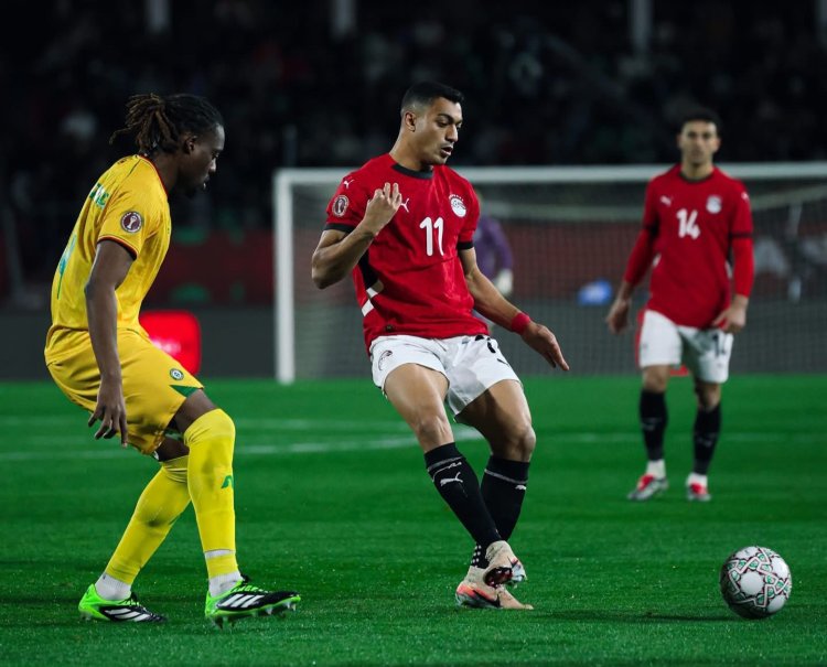 طبيب المنتخب يكشف تطورات إصابتي محمد حمدي ومصطفى محمد