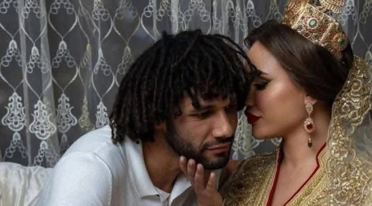 أول صور لزفاف اللاعب محمد النني وزوجته الثانية البلوجر المغربية حنان