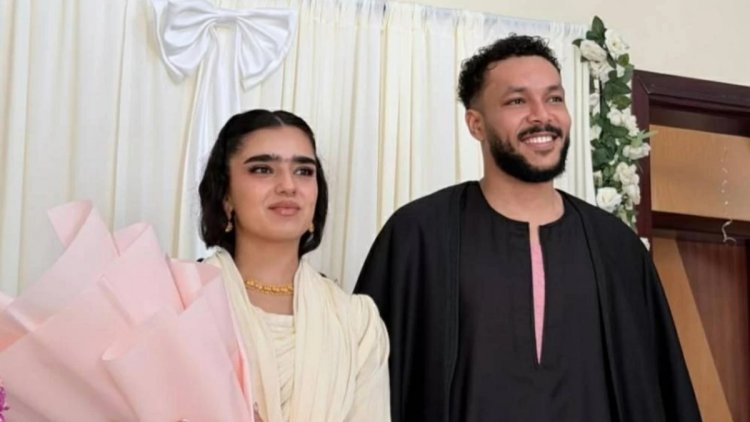 ويجز يتحدث عن زوجته: أنا وهي عايشين قصة حب جميلة جدًا ومبسوطين الحمد لله