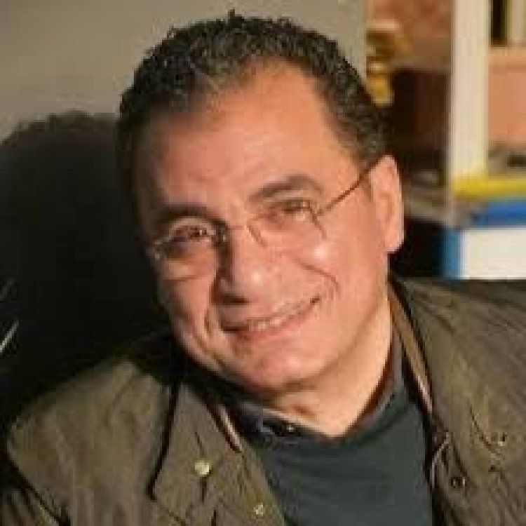 المؤلف نادر صلاح الدين لـ«العاصمة»: نيفين مندور كانت ظاهرة غريبة.. وأنا شاهد على كواليس دخولها الفن دون واسطة