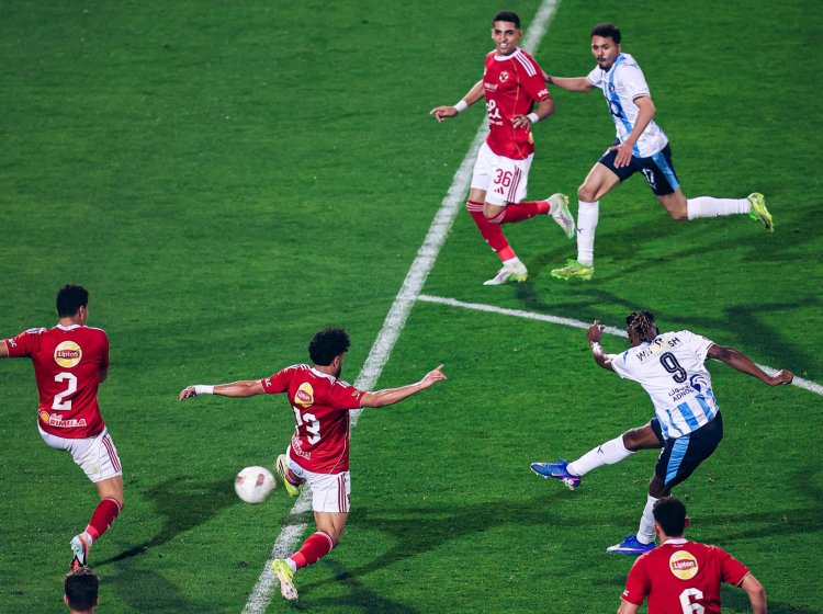 أحمد موسى ينتقد الأهلي بعد الخسارة من بيراميدز: الفريق بلا روح والنتيجة لا تليق