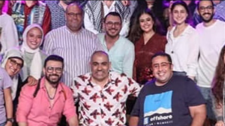 كريم الحسيني يساند محمد طعيمة بعد إحباطه من الوسط الفني: «إوعى تسيب موهبتك»
