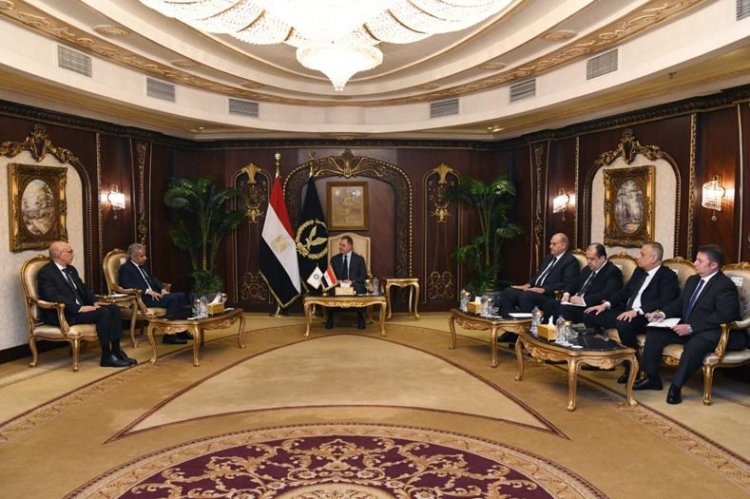وزير الداخلية يبحث تطوير آليات التعاون الأمنى العربى المُشترك: ندرك حجم التحديات بالمنطقة