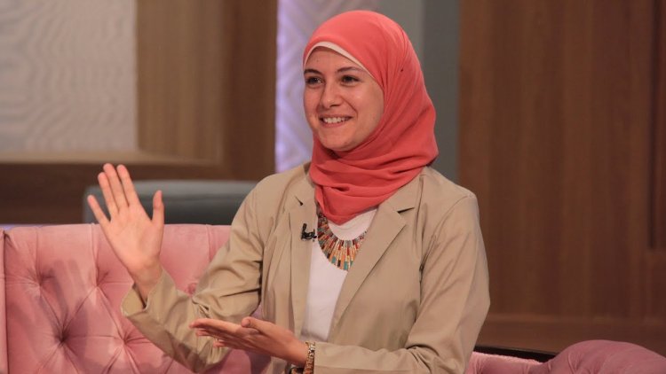 بعد إيقاف برنامجها على TEN.. بسنت نور الدين تستعين بكلمات صلاح جاهين: قلبي بيزغزغ روحه بروحه