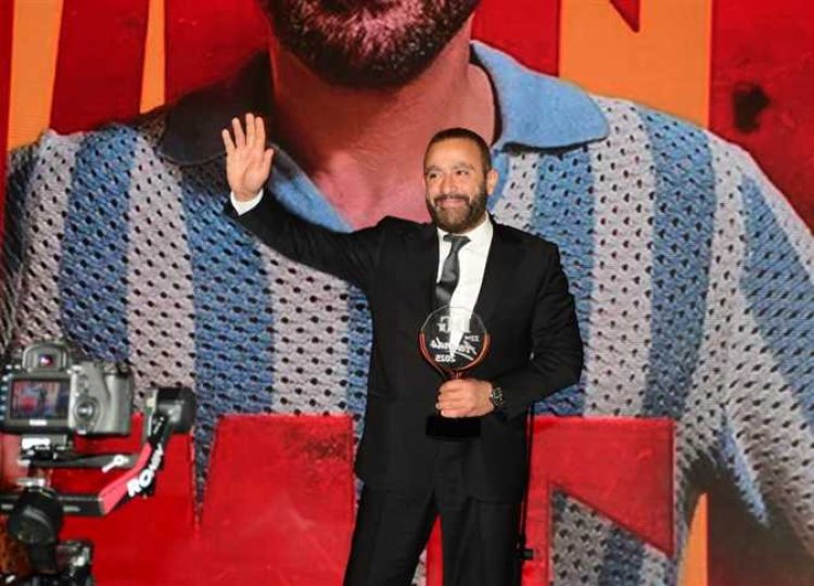 أحمد السقا بعد تكريمه في دير جيست: فقدت كل شيء وكان لازم أكمل المشوار