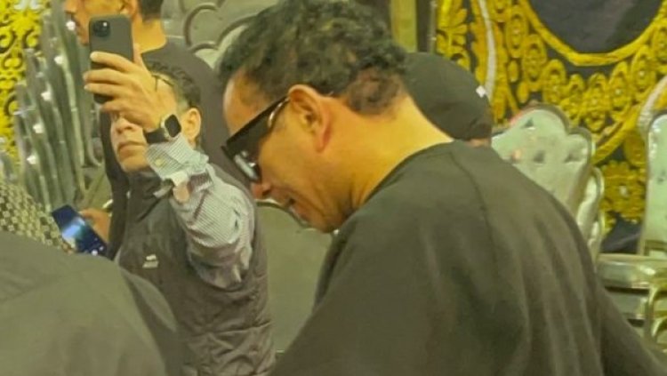 محمود الليثي أول الحضور  في عزاء الفنان الراحل إسماعيل الليثي