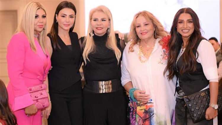 نجوم الفن والإعلام يحتفلون بتوقيع كتاب "نساء بطعم القهوة" للإعلامية وفاء ماهر