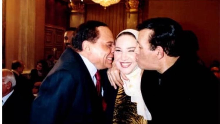 هند سعيد صالح تستعيد ذكريات والدها مع عادل إمام بصورة نادرة