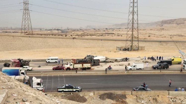 مصرع وإصابة 41 شخصًا إثر تصادم أتوبيس سياحي مع تريلا بالبحر الأحمر