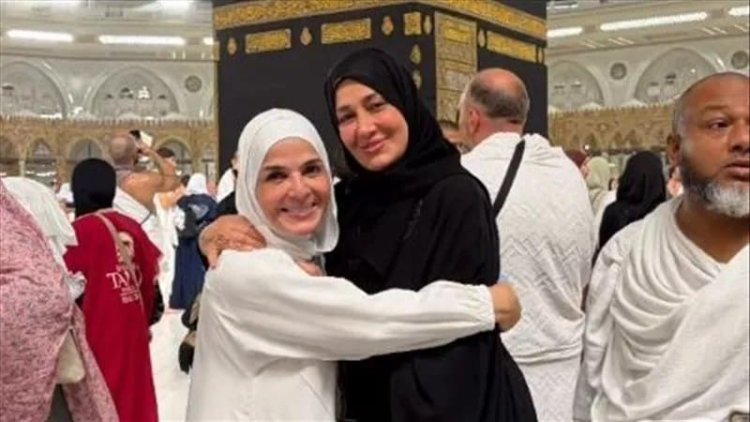 أحدث ظهور لحلا شيحة.. تؤدي مناسك العمرة برفقة منى عبد الغني