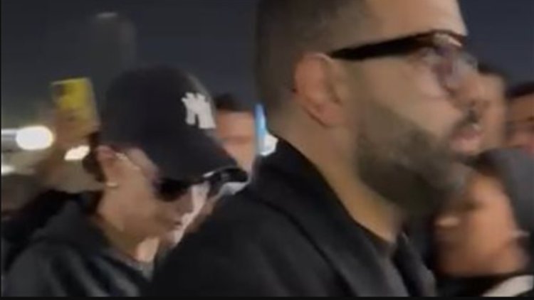 غادة عبد الرازق تقدم واجب العزاء لـ مي عمر في وفاة والدها