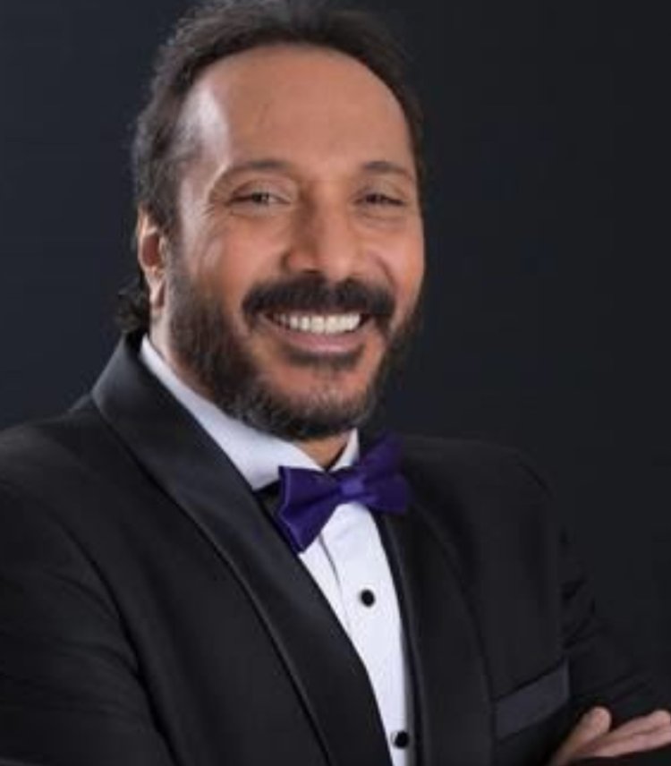 المواجهة الأولى.. علي الحجار يغني في ساقية الصاوي متجاوزا أزمة ابنته