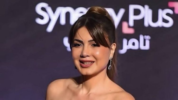 نجلاء بدر تهنئ رانيا يوسف بزواجها وتعبر عن حزنها لاستقالة أشرف زكي