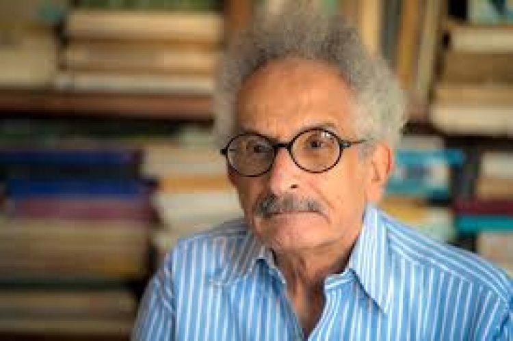 "الوضع حرج".. وزير الثقافة يعلن تطورات الحالة الصحية للكاتب الكبير صنع الله إبراهيم