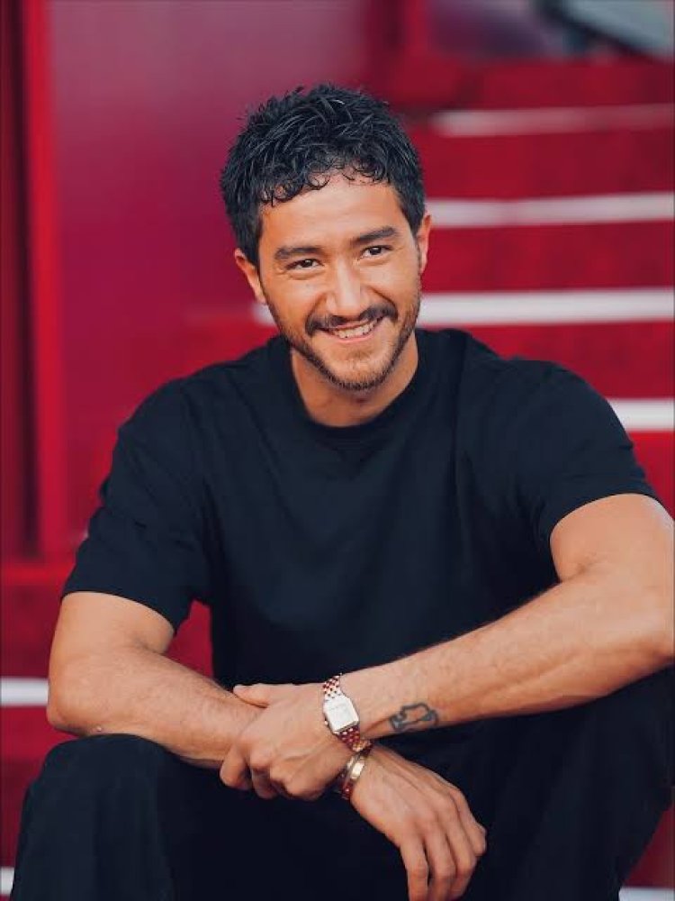 أحمد مالك يناقش العلاقات بين الأجيال في «فرصة سعيدة»