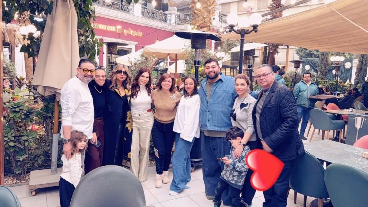 إلهام شاهين تشارك جمهورها صورا من أجواء عائلية