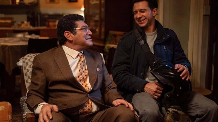 برفقة باسم سمرة.. عصام عمر يمازح جمهوره في كواليس عين سحرية: بقدم وجه جديد وبراهن عليه في رمضان