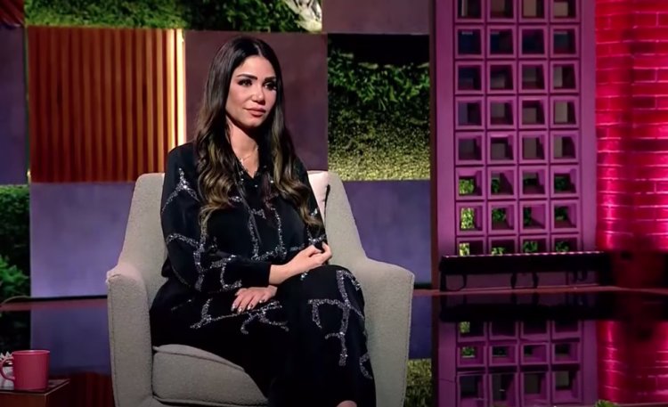 إيناس عز الدين تكشف سبب غيابها عن الساحة الفنية: «العربية اتقلبت بيا بسبب واحدة حسدتني»