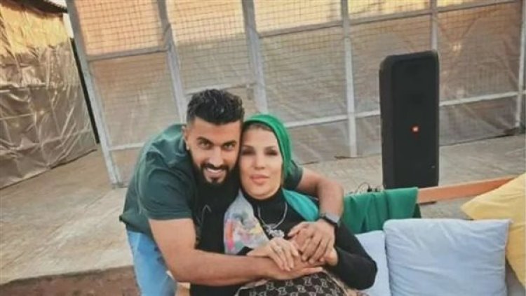 محمد سامي: "أمي قوية جدًا.. وبحبها أكتر من نفسي"