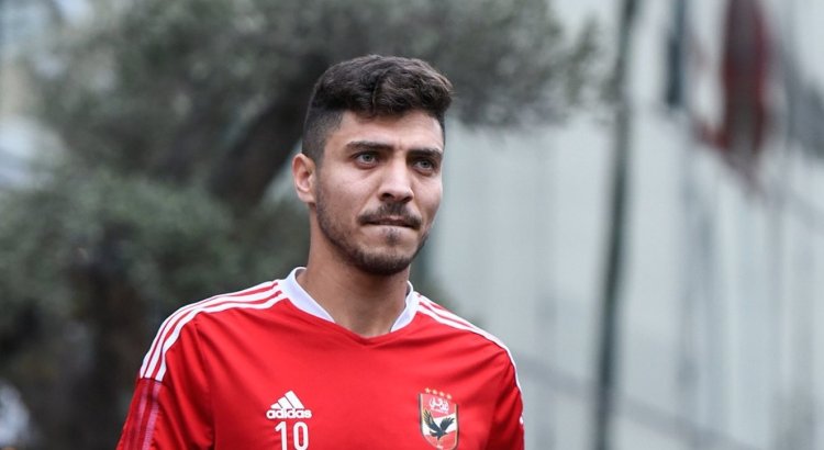 أحمد حسن يكشف مفاجأة بشأن  محمد شريف مع الأهلي