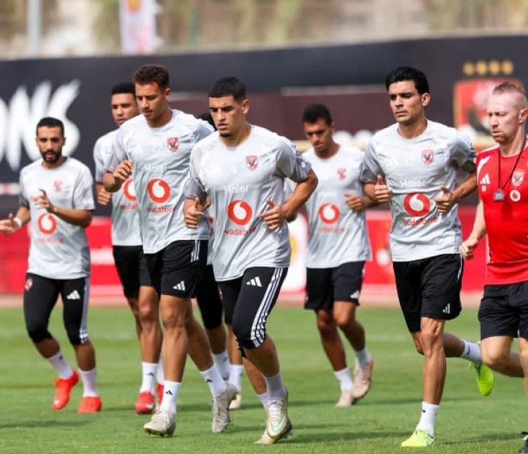 «بن شرقي» يبدأ المشاركة تدريجيًّا في التدريبات الجماعية بالأهلي