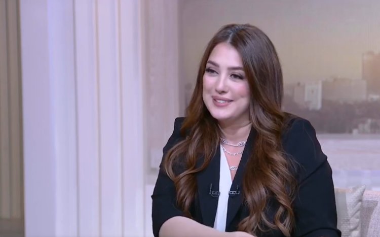 كندة علوش: أنا مش دبلوماسية ولا سياسية.. ولما بتكلم وأنا منفعلة بخسر
