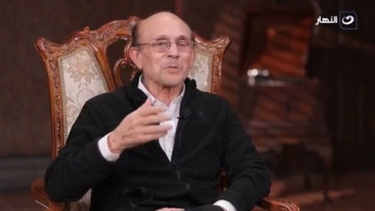 محمد صبحي يطمئن جمهوره بعد وعكته الصحية: السبب ضغط نفسي وفيروس بالمخ
