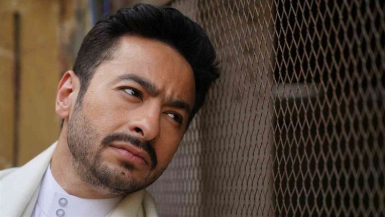 حمادة هلال يكشف تفاصيل مرض والده ويحسم الجدل حول «المداح 7»