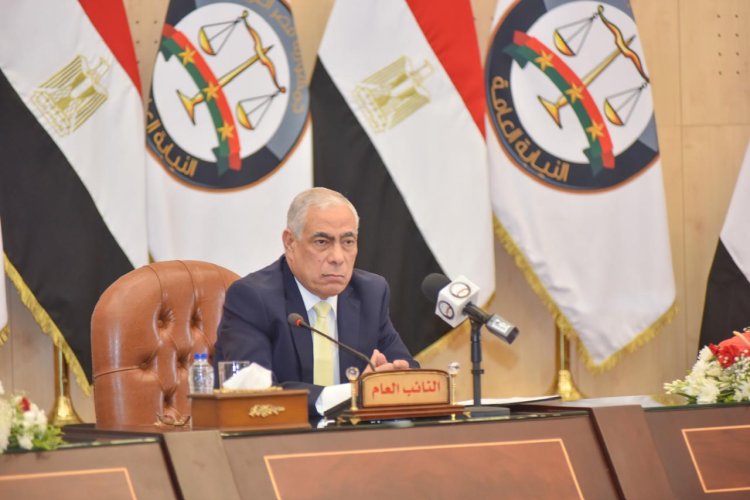 النائب العام يلتقي الدفعة الأولى من السيدات المرشحات للعمل معاونات بالنيابة العامة