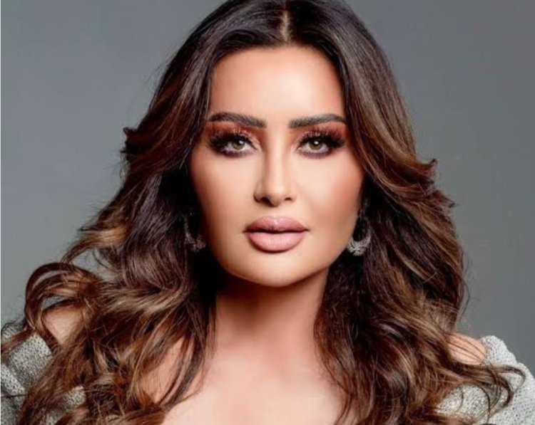 لم أتخيل أن أغسلها بيدي.. لطيفة تروي كواليس انهيارها النفسي في المصحة بعد رحيل والدتها