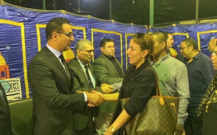 مي كساب وحمزة العيلي يقدمان واجب العزاء لحمادة بركات في وفاة والدته بمسجد أسد بن فرات