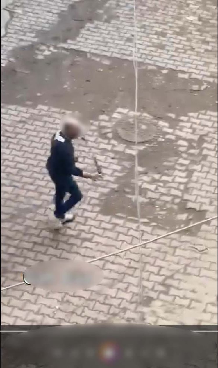 كشف ملابسات فيديو لشخص يلوح بسلاح أبيض ويردد ألفاظًا نابية بدمياط