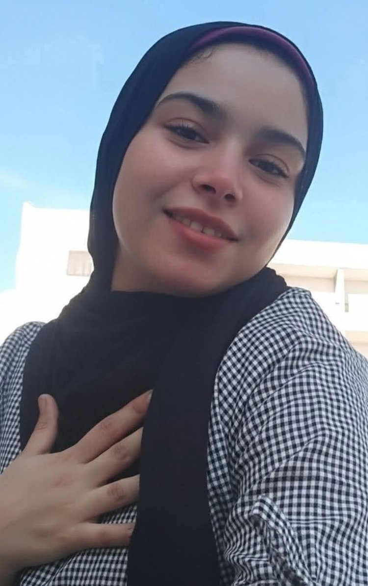 مأساة إنسانية تهزّ المشاعر.. فتاة  تفارق الحياة جوعًا على يد والدها بقنا