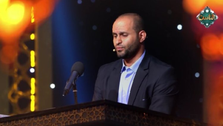 مصطفى حسني لمتسابق: «ربنا يرزقنا نصلي وراك في أكبر مساجد مصر»