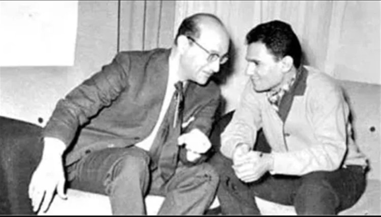 لحظات وداع مؤثرة.. ماذا قال محمد عبد الوهاب في غرفة عبد الحليم حافظ يوم رحيله؟