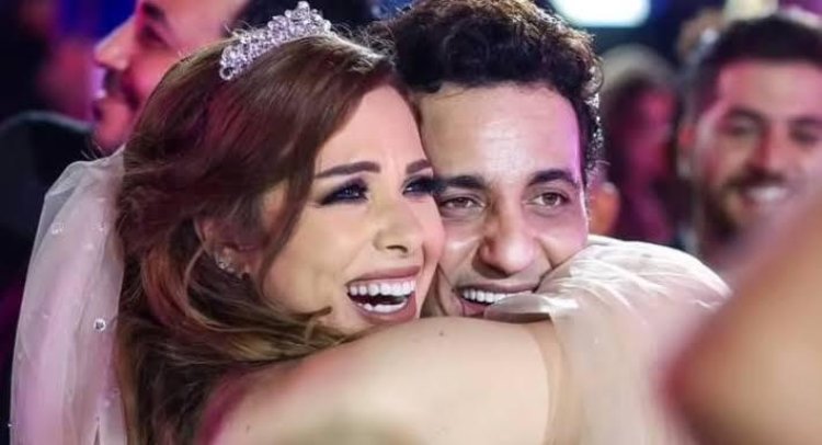 أنوسة كوتة تتهم عمرو دياب باقتباس لحن أغنية «قمر » من أغنية وطنية للراحل محمد رحيم
