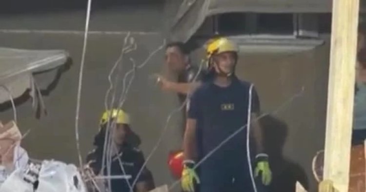 استخراج جثمان سيدة وطفل من أسفل عقار حدائق القبة المنهار