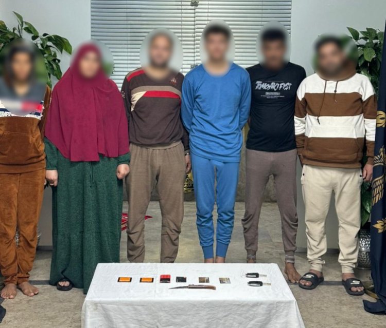 ضبط 7 متهمين خطفوا واحتجزوا مواطنًا بالتجمع الاول لابتزازه ماليًا