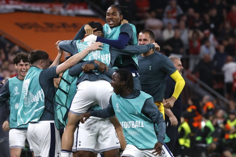 توتنهام يتوج بالدوري الأوروبي على حساب مانشستر يونايتد