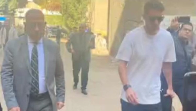 شريف إكرامي يصل إلى جنايات شبرا الخيمة لمساندة رمضان صبحي في محاكمته بقضية التزوير