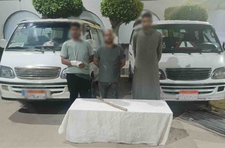 خلاف علي أولوية تحميل الركاب يشعل مشاجرة داخل موقف ميكروباص بالبحيرة 