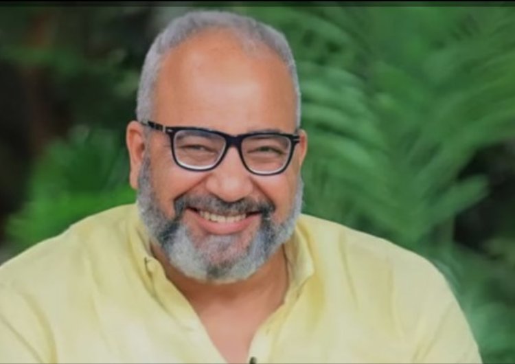 تأجيل استئناف بيومي فؤاد على حكم أجر الخادم لطليقته إلى 4 نوفمبر