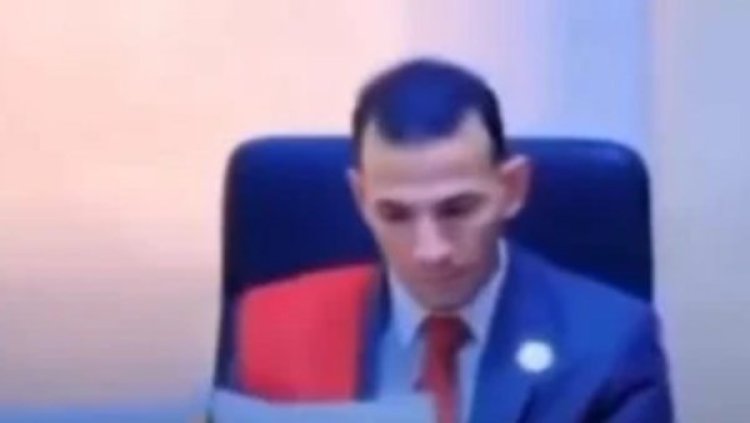 إخلاء سبيل صاحب مطبعة طبع كروتا شخصية لـ"القاضي المزيف"
