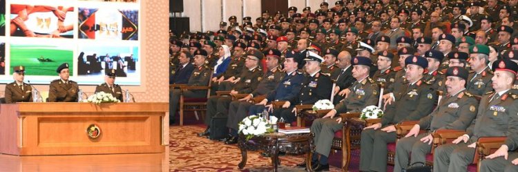 وزير الدفاع يشهد مناقشة البحث الرئيسى لإدارة الشؤون المعنوية
