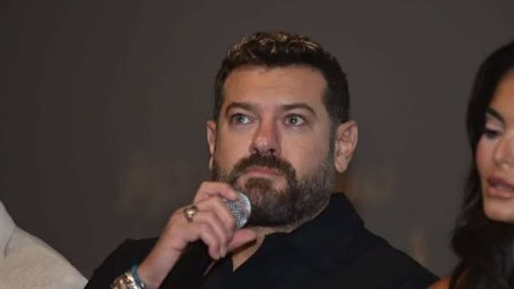 عمرو يوسف يعتذر عن تصريحاته المثيرة للجدل في مؤتمر "السلم والثعبان 2"