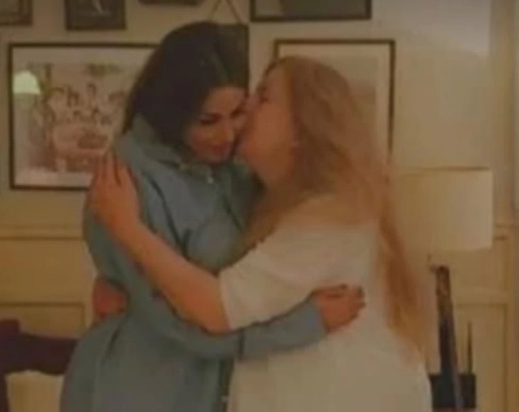 «تعلمت منك الصدق».. ندى الكامل طليقة أحمد الفيشاوي تنعى سمية الألفي