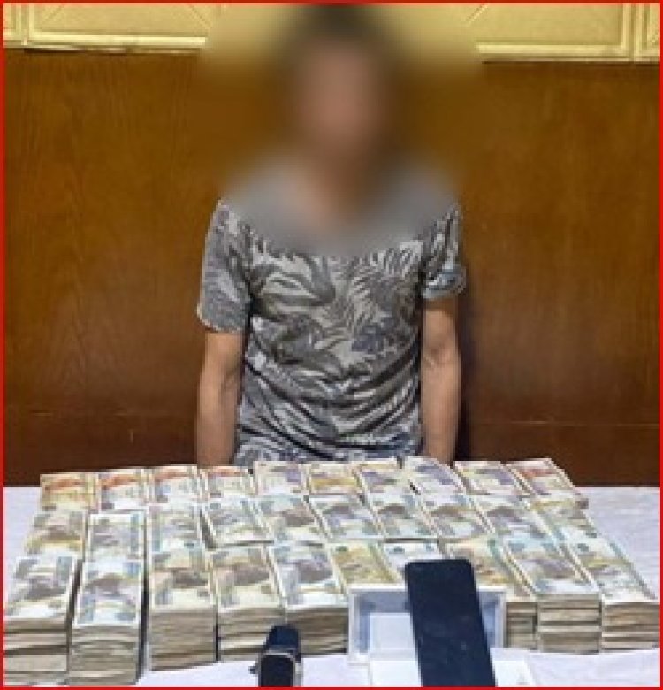 مسجل خطر يسرق مليوني جنيه من داخل سيارة متوقفة بأحد شوارع الظاهر